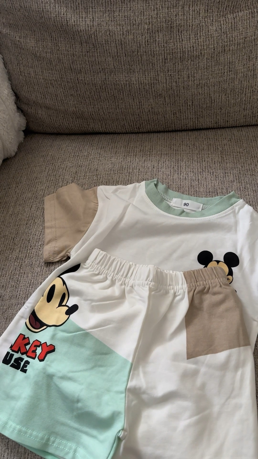 I found the cutest little summer clothes for my toddler! Got everything in a size 18 months!! How cute are these


//zara aesthetic, Zara vibes, Zara toddler boy, toddler clothes, toddler denim set, affordable toddler clothes, toddler boy clothes, street style toddler boy



#LTKBaby #LTKKids #LTKFindsUnder50
