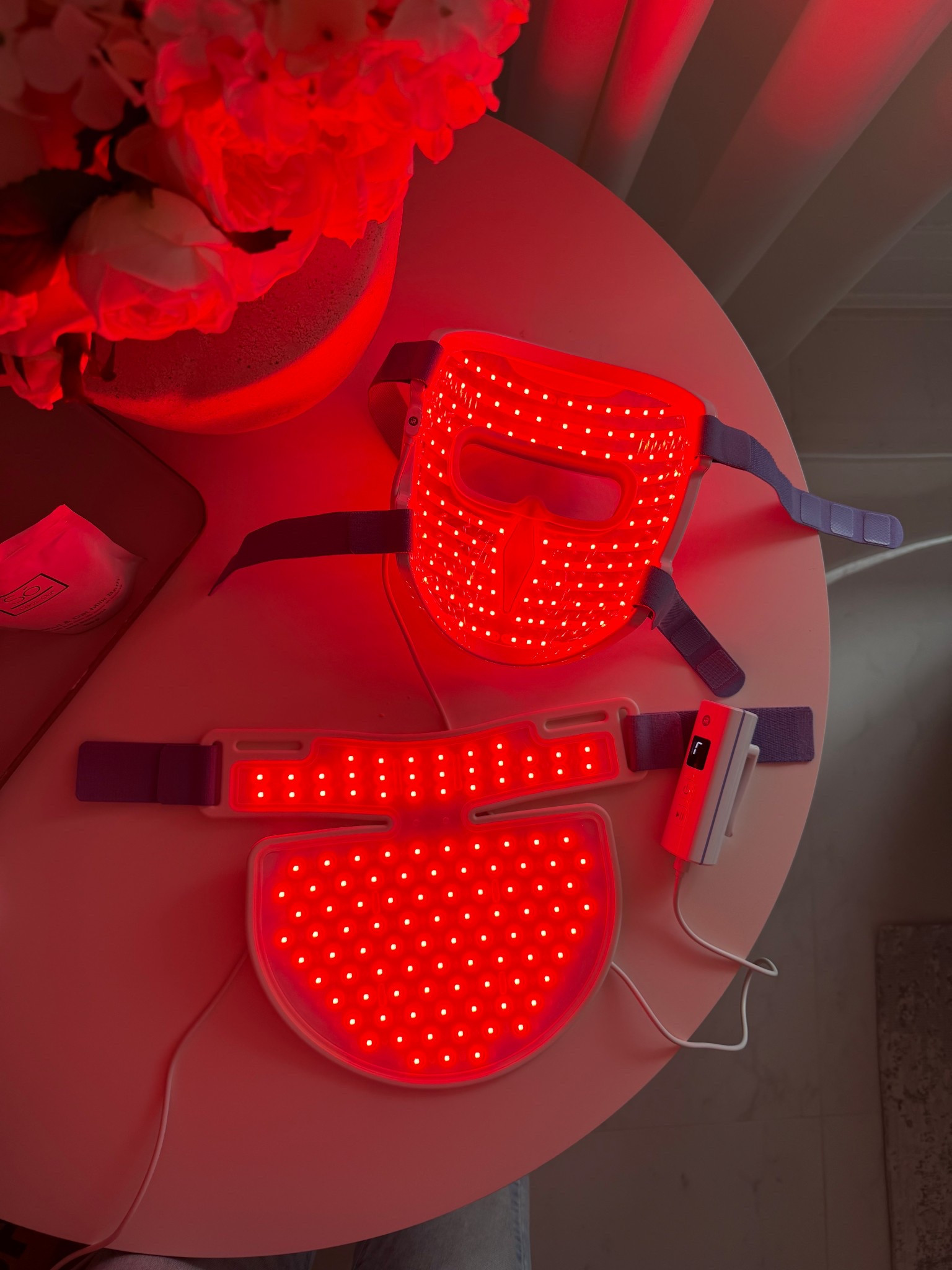 The skin longevity upgrade I’ve been looking for. ✨

Having used my previous red light mask for over seven years, my standards for a replacement were incredibly high. I’ve kept a close watch on the @irestorelaser Duo because of its professional-grade LED count (the highest on the market)—and it has lived up to every expectation.

Why it’s staying in my routine:

Full Coverage: It includes both face and neck/chest masks. Skincare doesn't stop at the chin.

The Fit: It’s architectural, cordless, and hovers off the skin so it’s actually breathable while I’m multitasking.

The Power: With 360 LEDs, it’s the most effective clinical-grade setup I’ve used at home.

It’s officially replaced my old device and set a new standard in my routine.

#Gifted #irestorepartner #LEDMask 


#LTKsummer #LTKbeauty #LTKsale