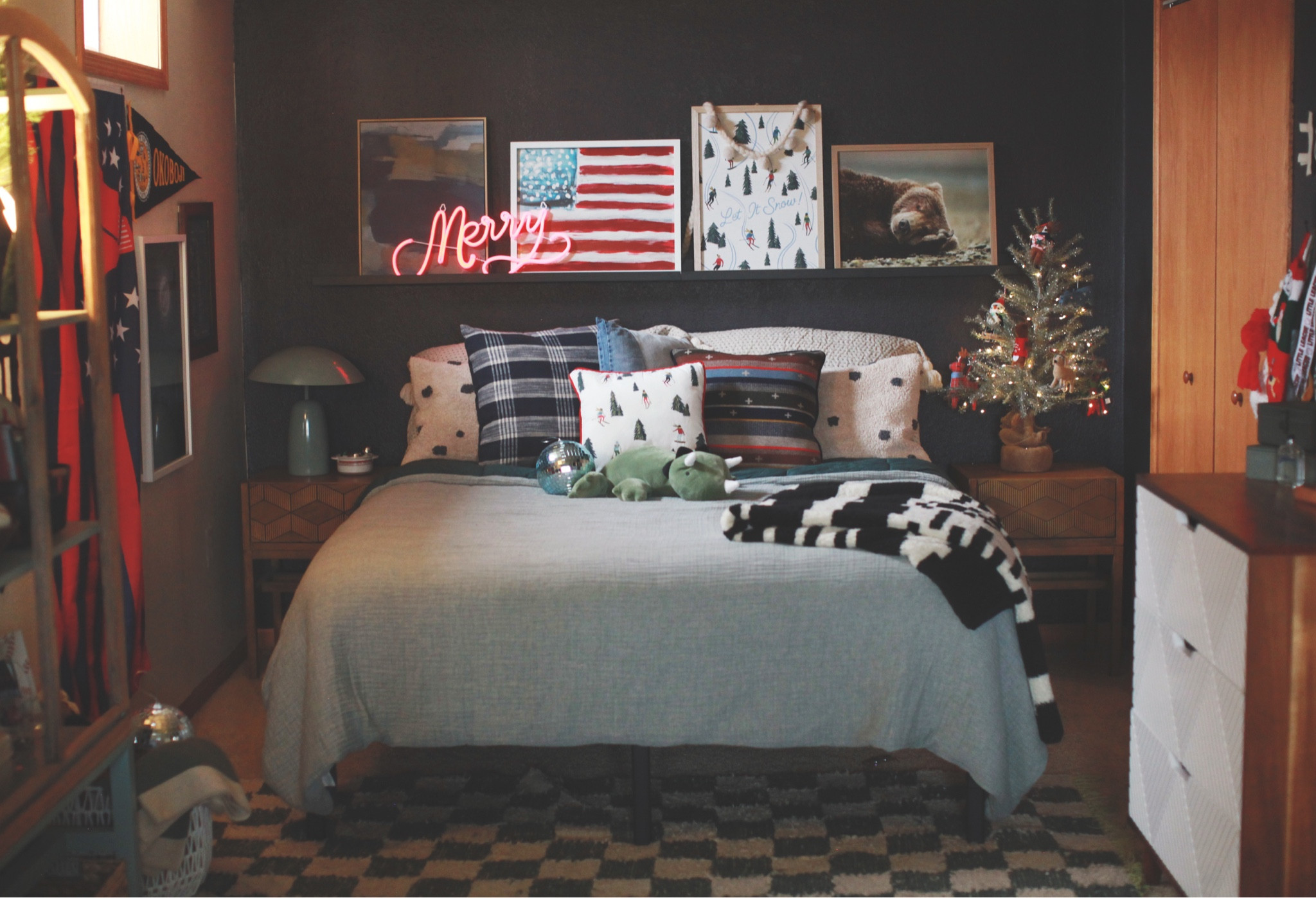 My 14 year old’s room decorated for the holidays is one of my faves! He moved to the basement and I wanted to make his nook down there cozy and festive for him. 


#LTKFamily #LTKHome #LTKHoliday