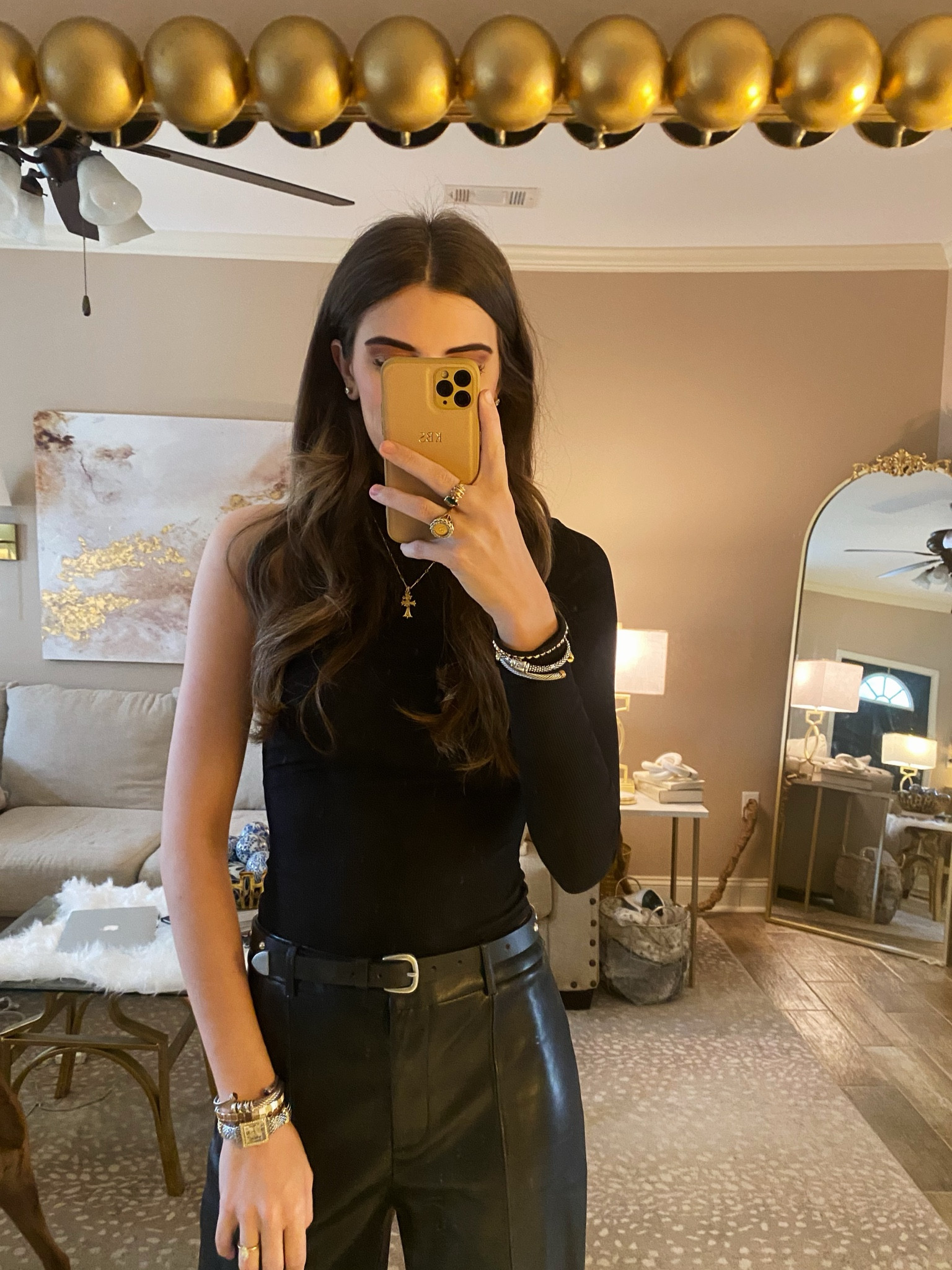 loving this embossed phone case✨🤍 

#LTKSeasonal #LTKSpringSale #LTKstyletip