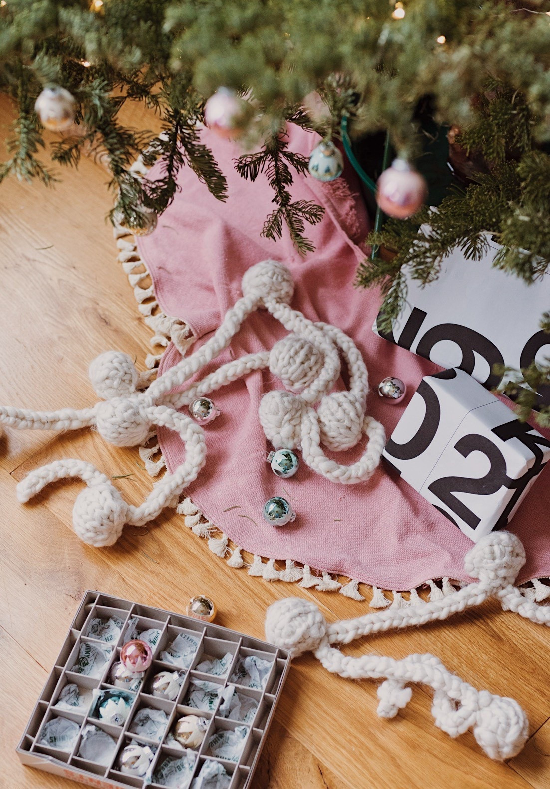 Cute ways to decorate your Christmas tree - tree skirt ideas - ornaments - holiday stockings - greenery - Christmas garlandds

#LTKHoliday #LTKFamily #LTKHome