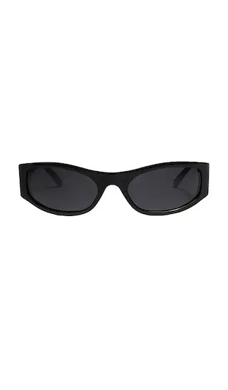 Jen 002 Sunglasses in Black | Revolve Clothing (Global)
