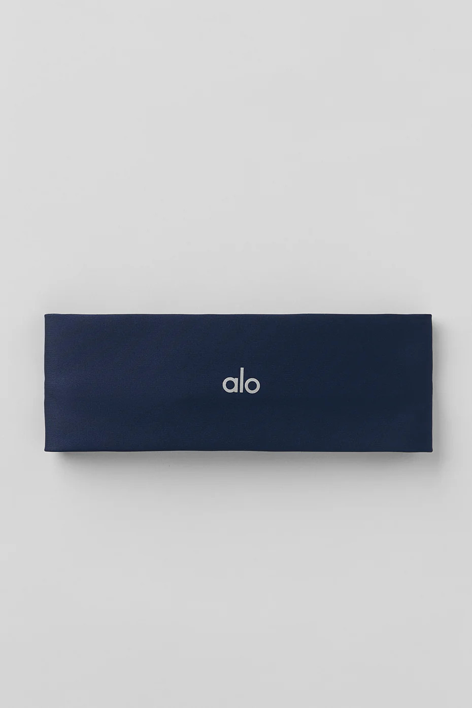 ALO | Airlift Headband in Navy Blue | Alo Yoga (US)