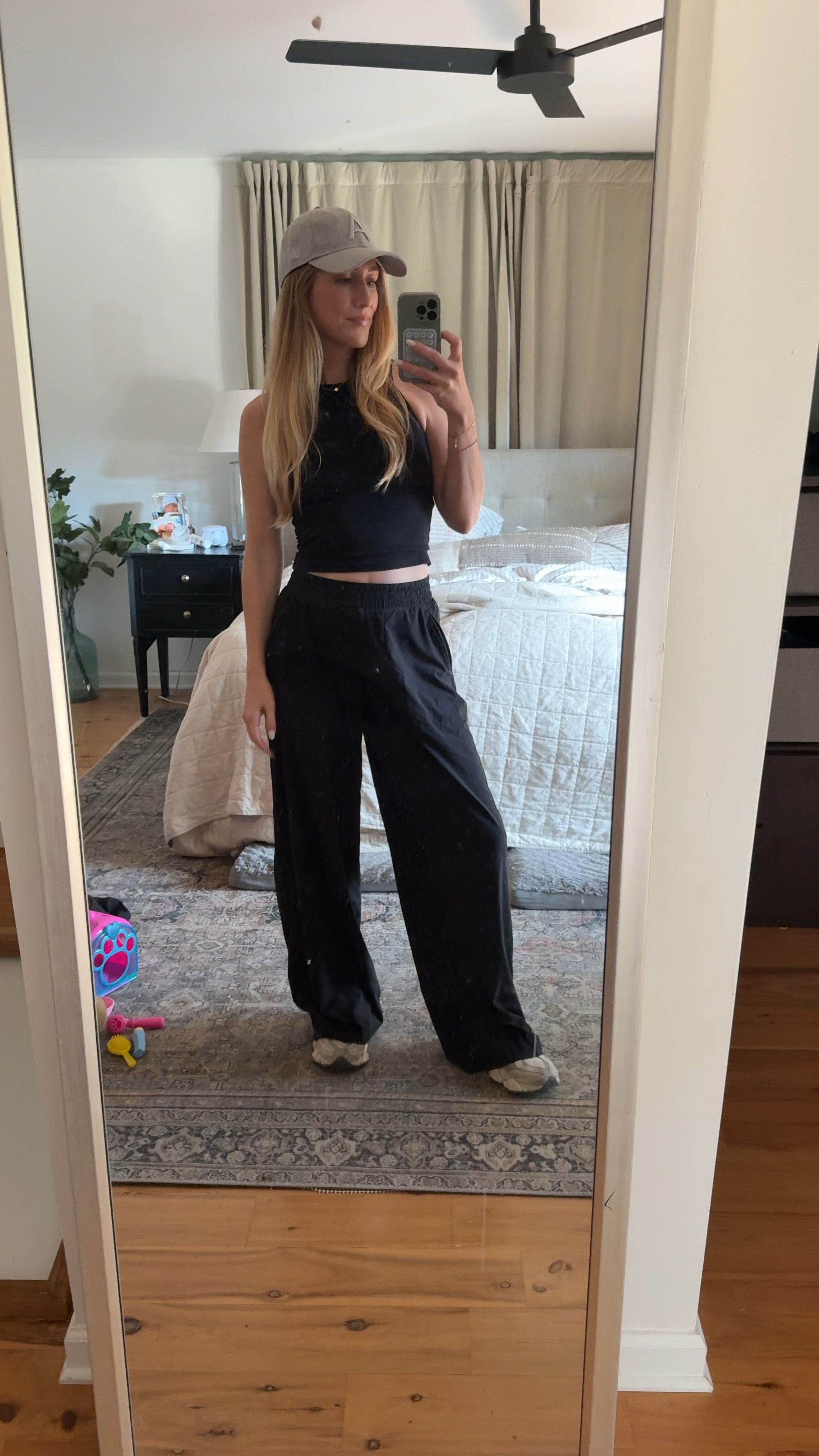 The most versatile pant. Worth every penny! I got a 6, same size I take in the leggings, and they are perfect! I’m 5’5 

#LTKStyleTip