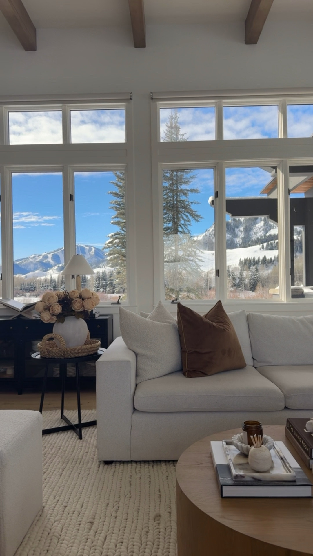Living room with a view🏔️☀️❄️

Sofa
Coffee table
Home decor 

#LTKHome #LTKSeasonal