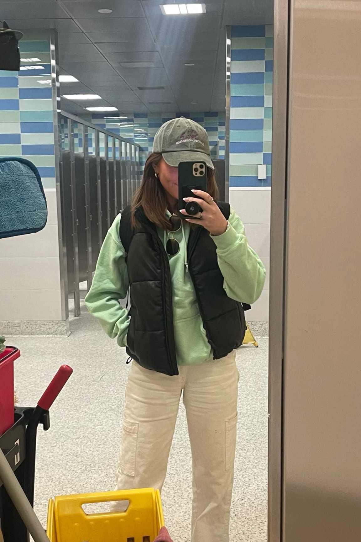 Airport outfit 

#LTKtravel #LTKstyletip #LTKSpringSale