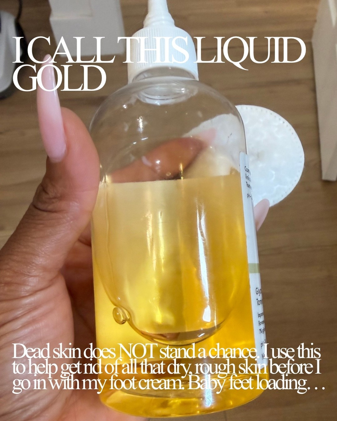 Scroll to shop! ✨ My foot care essential. Everything is linked below.👇🏾

Desliza para comprar. ✨ Mi esencial para el cuidado de los pies.

📲 Download the free LTK app & follow me @kirasfashionfinds to shop all my daily finds.

#LTKselfcare #LTKBeauty #LTKmorningroutine