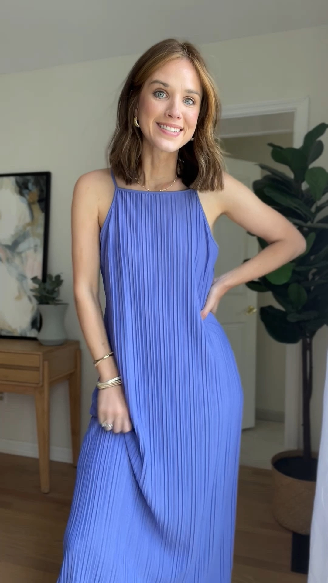 midi dress : wearing s (fits slightly oversized)

Summer style // summer dress // cowboy boots // casual dress 

#LTKFind #LTKunder50 #LTKSeasonal