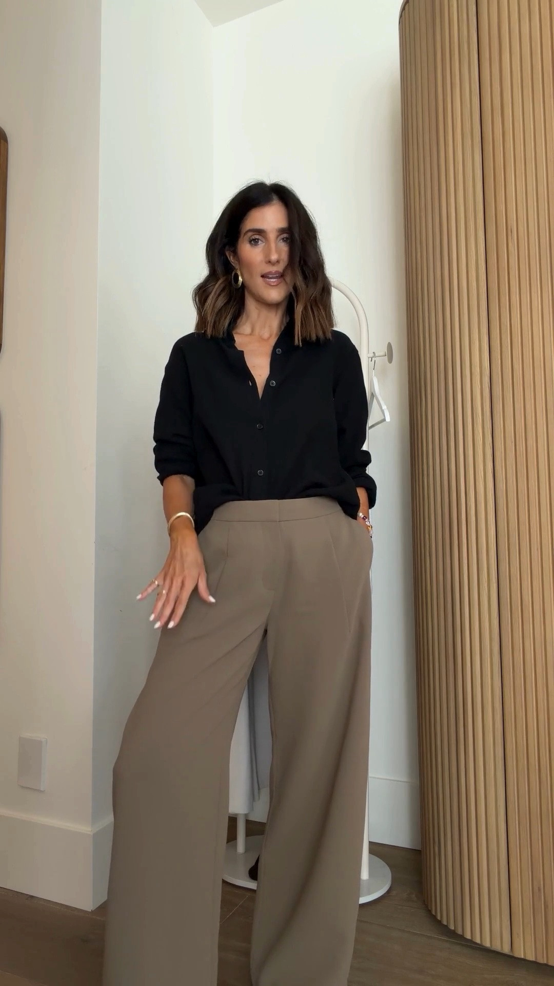 These Aritzia pieces are so good!! SIZING DETAILS: I’m just shy at 5-7” wearing SIZE SMALL or SIZE 2 in all the pants.

#LTKSeasonal #LTKOver40 #LTKSaleAlert