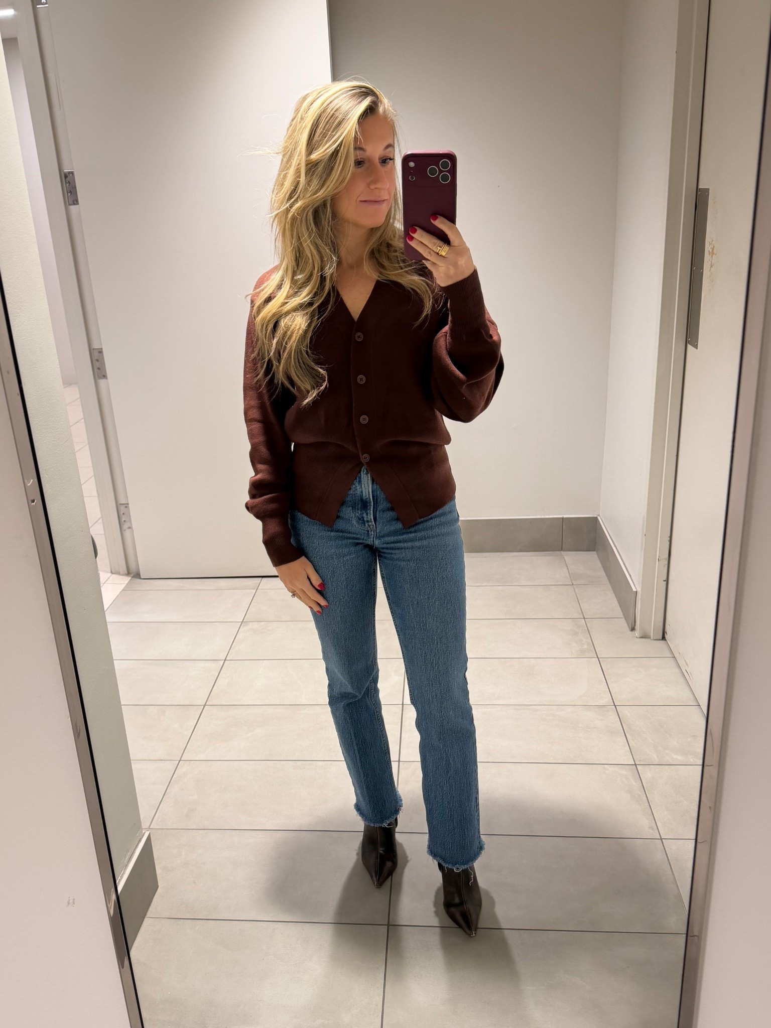 OOTD 12.15.2025

Sweater from Revolve (Superdown)
Jeans from Abercrombie 
Boots from Steve Madden


#LTKdayinmylife #LTKPetite #LTKootd