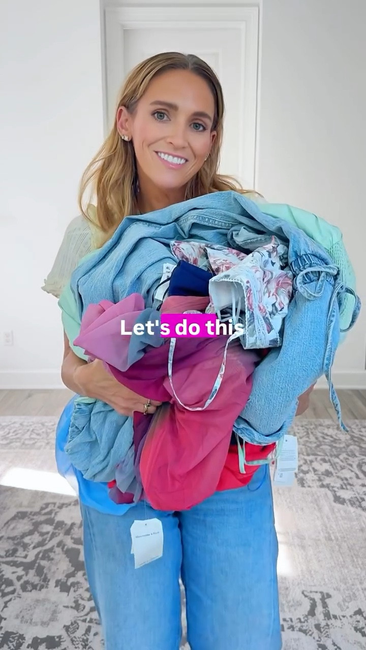 Abercrombie took my money again 💸 now I need backup. Comment SHOP for links, tell me what stays, and what you’re adding to cart.

I’m 5’3.5”, weigh 125. Sizes below! 

Coral maxi dress XXS petite
Navy strapless XS petite 
Multicolor maxi XXS petite
Blue maxi XS petite 
Mint midi XXS petite
Polka dot set skirt XXS petite/top XS
Bron striped romper XS 
Floral romper XXS 
Denim jumpsuit XS petite

#abercrombie #abercrombiestyle #summerstyle #summerdresses #tryonhaul