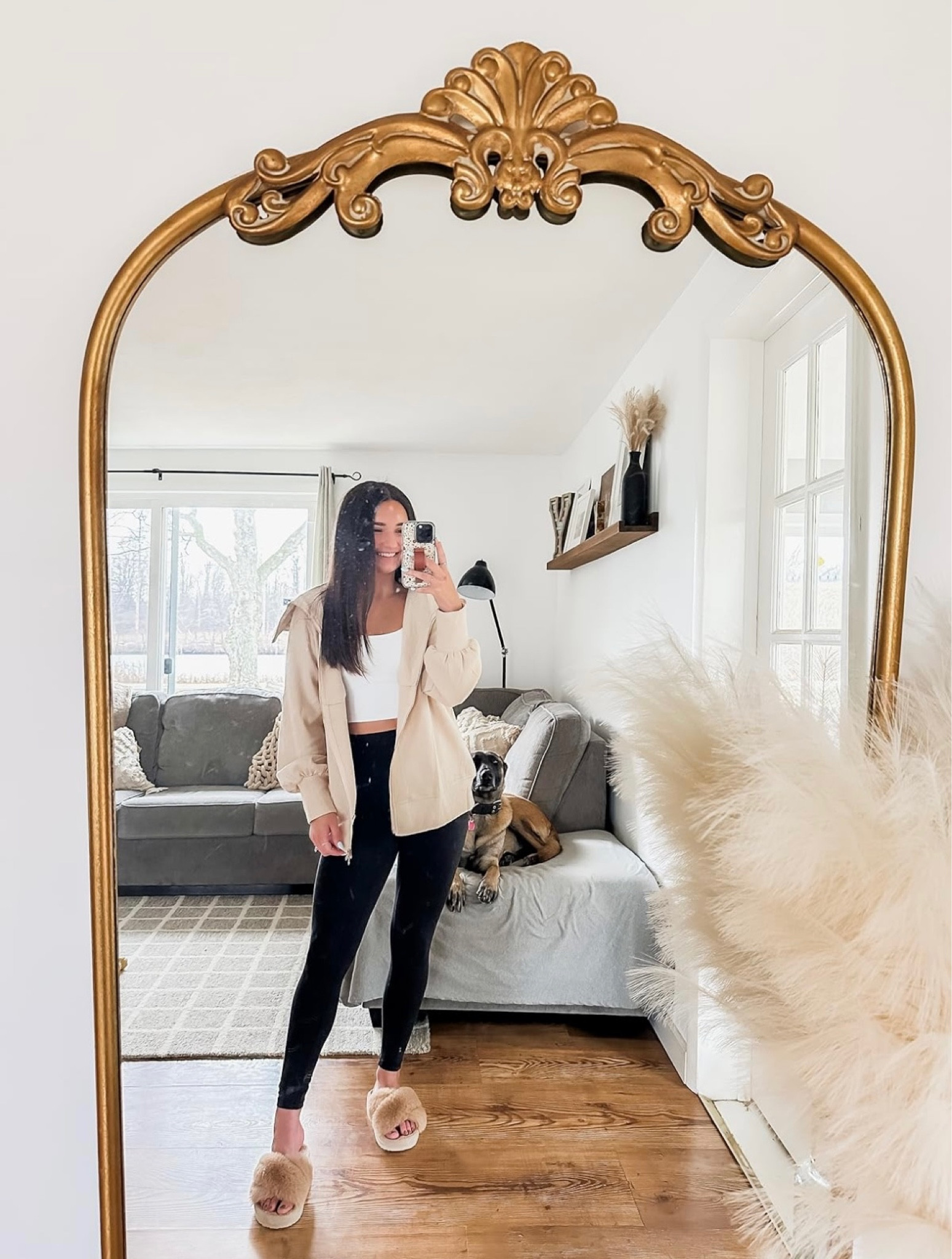 Sweater: small
Tank: small
height: 5’2"