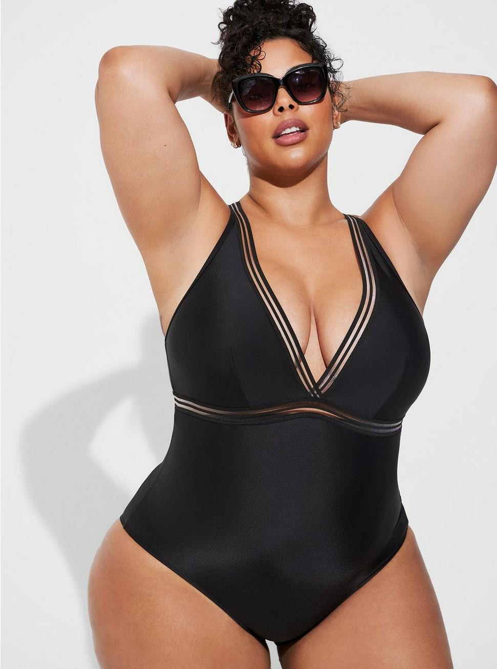 Wireless Elastic Inset One Piece Swimsuit | Torrid (US & Canada)