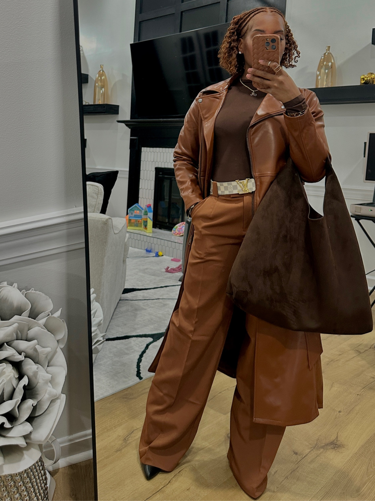 This monochromatic look 😍🤎

#LTKStyleTip #LTKItBag #LTKSeasonal