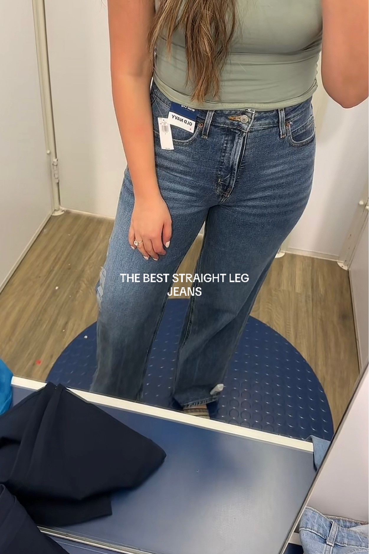 The best straight leg jeans for curvy girls from Old Navy 

Size 6 Sky High Wide Leg Jeans

#LTKunder50 #LTKcurves #LTKsalealert
