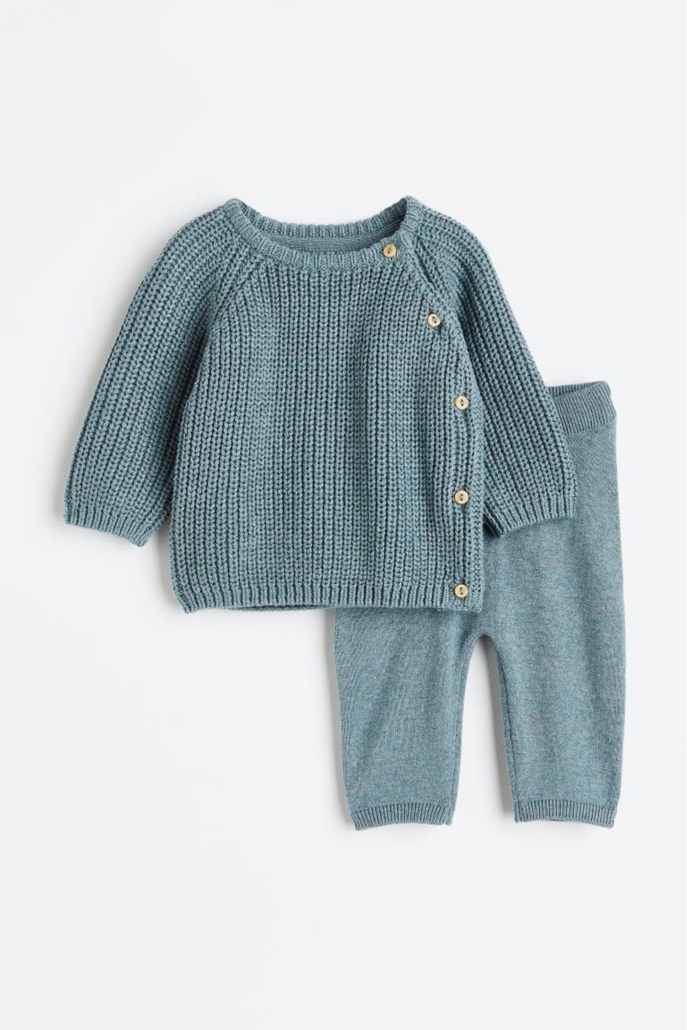 Baby sweater set 

#LTKfamily #LTKSeasonal #LTKbaby