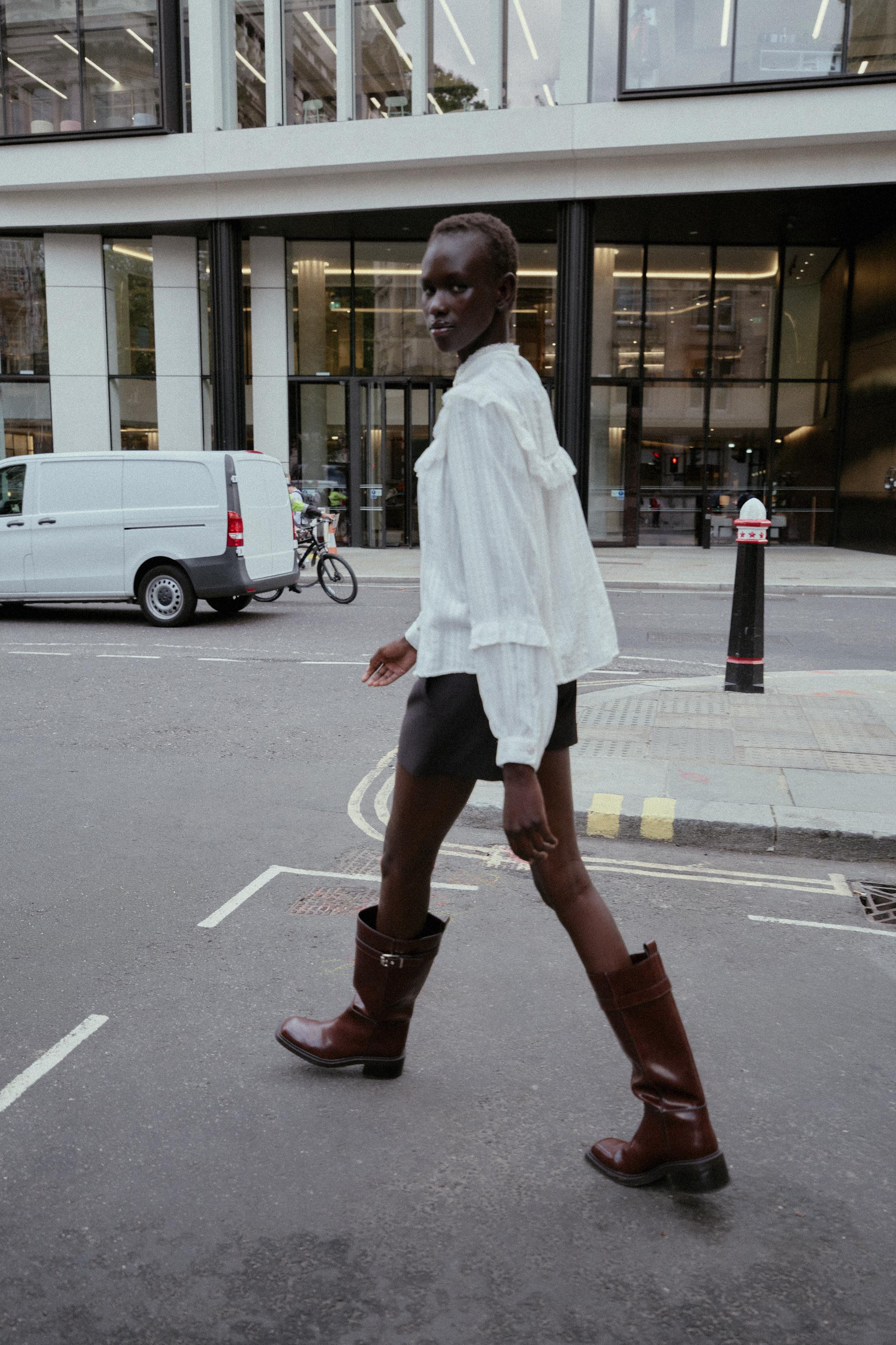 TOPSTITCHED HIGH-SHAFT BOOTS | Zara US