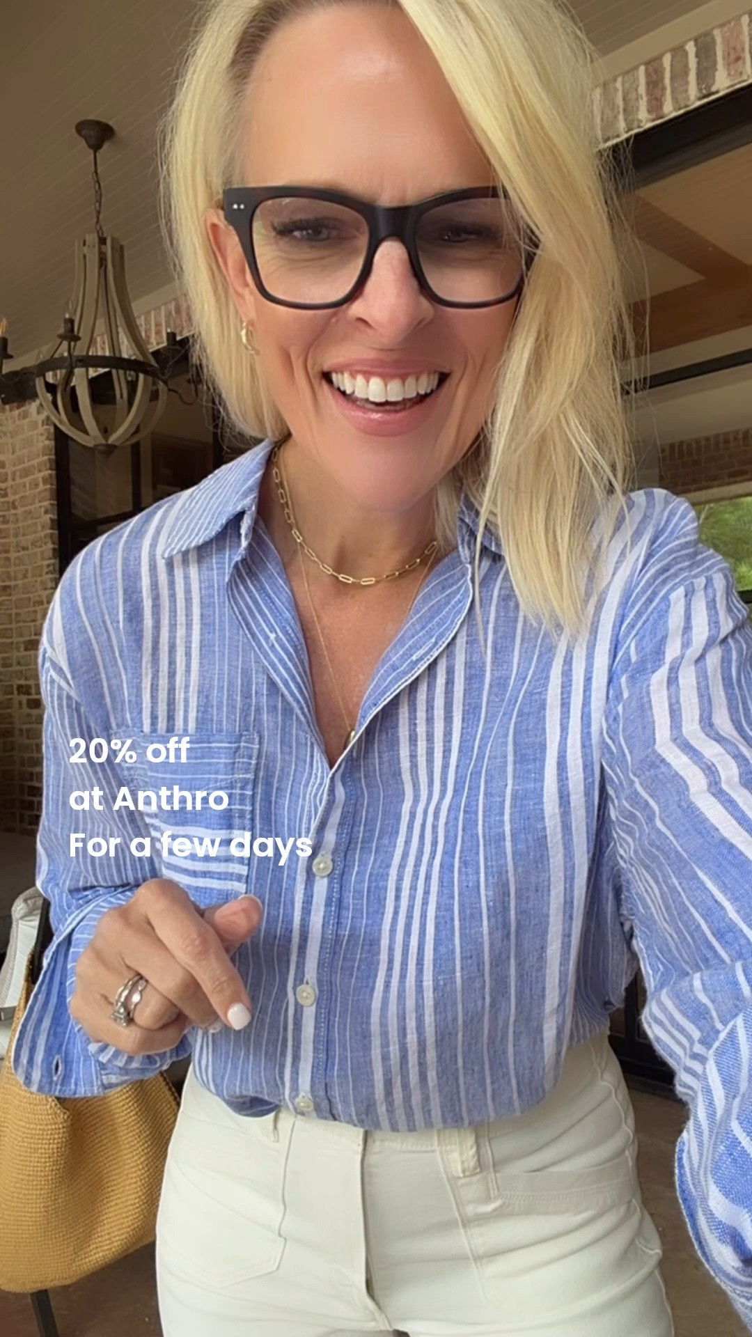 Linen button up 
Use code CINDY20 four orders over $100 at Anthropologie, only last a few days ￼
Fit tts 

@Anthropologie

#LTKSaleAlert #LTKOver40 #LTKMothersDay