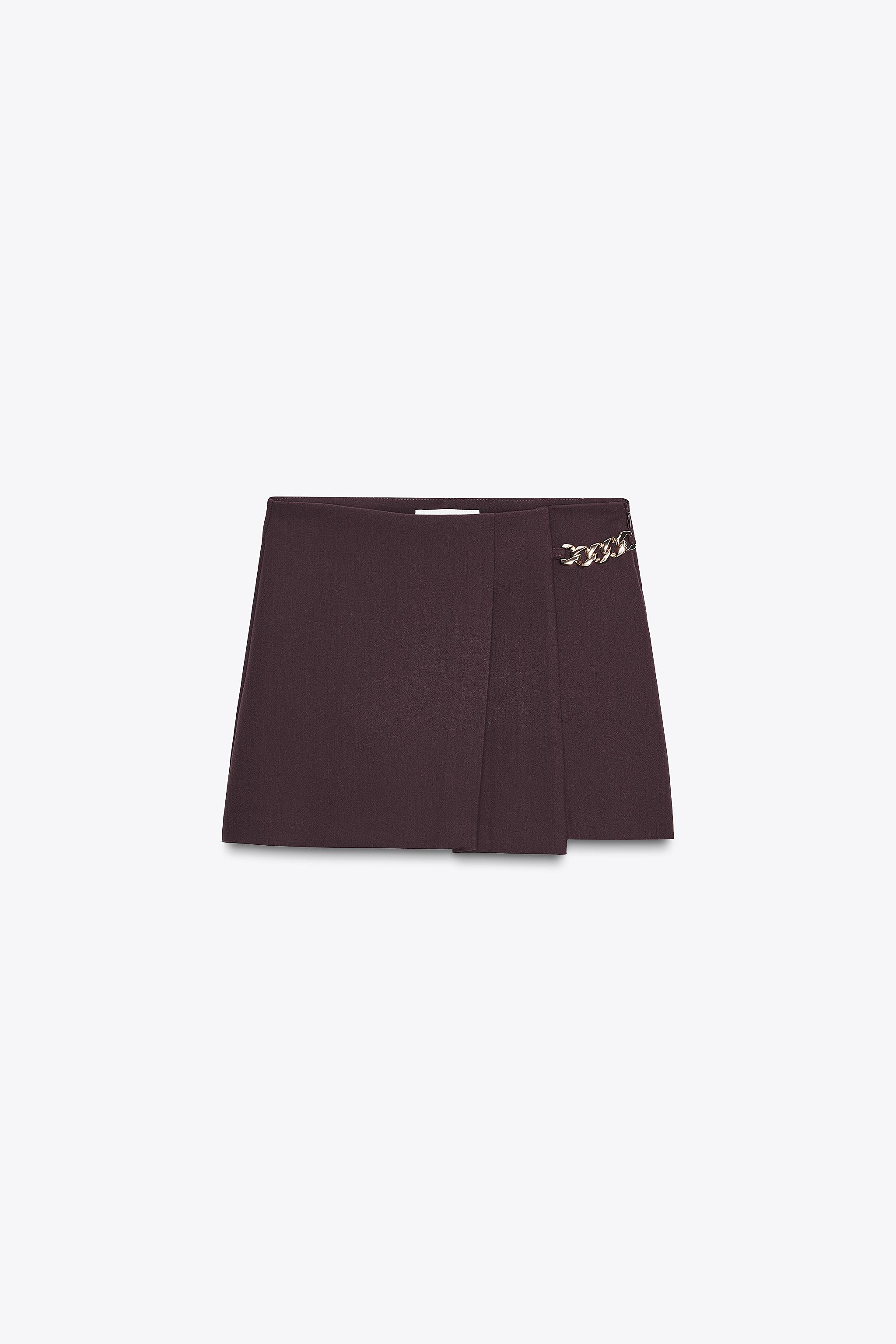 PLEATED CHAIN BERMUDA SHORTS | Zara US