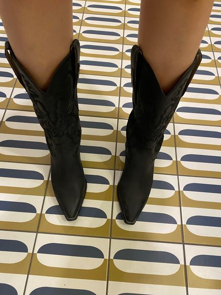 THE PERFECT COWBOY BOOTS!!! 🤠✨
So much comfier than most cowboy boots I've ever tried! They're not too high, not too short! The V shape detailing in the front & in the back is very flattering! Highly recommend!
Available in a few stunning colors! 💕

#jeffreycampbell #revolve #revolvefestival #cowboyboots #boots #highboots #cowboy #western #country #countryfestival #festival #countrymusic
#target #bikershorts #platform #platformsandals #sandals #summer #zara #zaralook #zaraoutfit #zaratop #wrapskirt #sarong #early2000s #90s #90sfashion #sale #flashsale #discountcode #promocode #coupons #couponcode #deals #liketoknowit #liketkit #ltksummer #affordablefashion #womensfashion #summervibes #summerlooks #summeroutfits #bikini #swimwear #swimsuit #competition  #LTKRefresh #summervacation #vacation #travel #gym #hike #beach #pool #luggage #sun #tanning #beauty #naturalmakeup #lookforless #dupe #bougieonabudget #walmart #newarrival #patio #patiofurniture #homedecor #furniture #restorationhardware #palmtree #shoulderbag #beachbag #ltksale #ltkdupe #ltkvacation #ltkunder100 #ltkunder50 #ltkunder25#LTKSale

#LTKunder100 #LTKFind #LTKsalealert