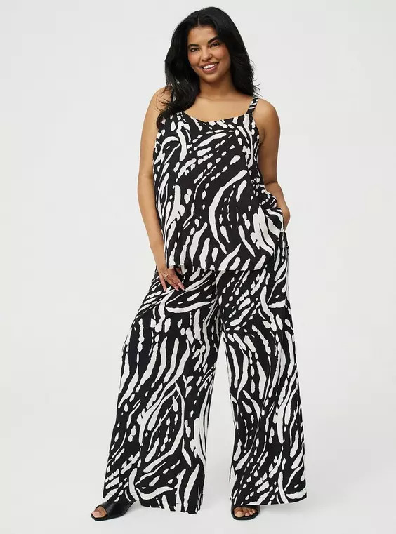 Sophie Georgette Swing Cami in Black | Torrid (US & Canada)