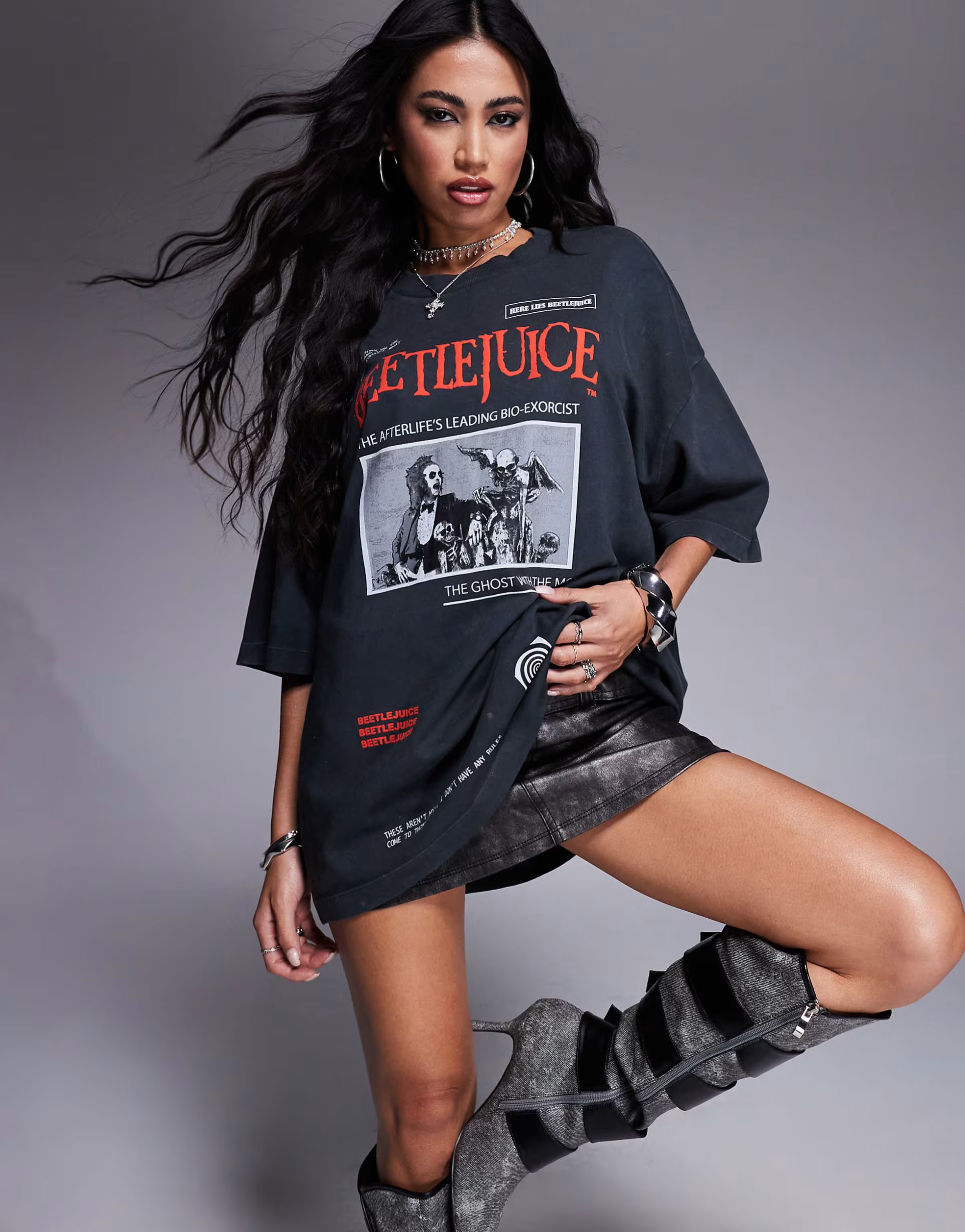 ASOS DESIGN boyfriend fit t-shirt with beetlejuice licence graphic in washed charcoal | ASOS (Global)