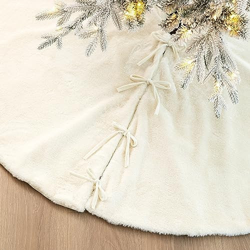 Glitzhome 60”D Oversized White Christmas Tree Skirt,Large Faux Rabbit Fur Rustic Xmas Tree Skir... | Amazon (US)