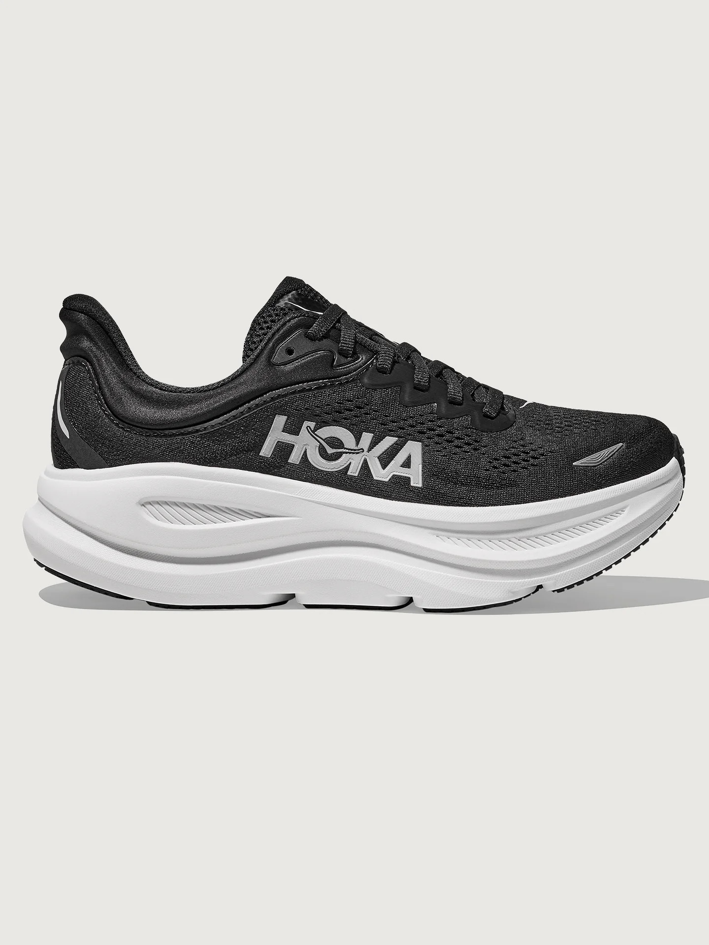 Hoka Bondi 9 - Black/White - Size 9.5 | Carbon38