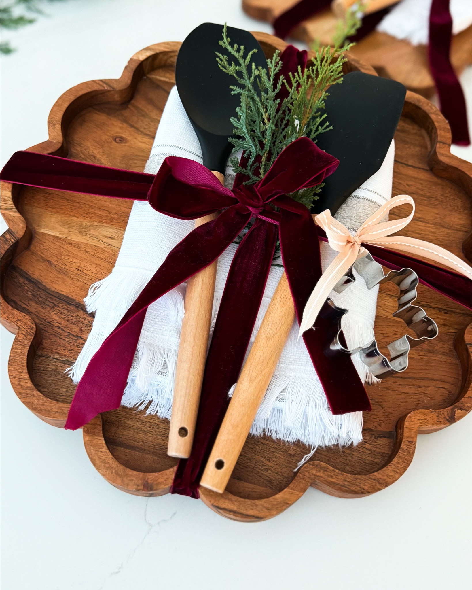 Holiday Hostess gifts 🎁 Under $25! 

#LTKfoodie #LTKHoliday #LTKHome