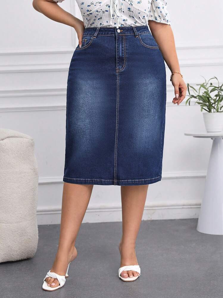 SHEIN Privé Plus Size Women's Stretchy Denim Knee-Length Skirt With Pockets | SHEIN