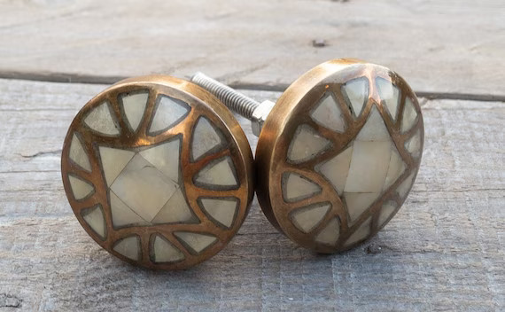 Mother of Pearl Knobs / Antique Brass Drawer / Cupboard - Etsy | Etsy (US)