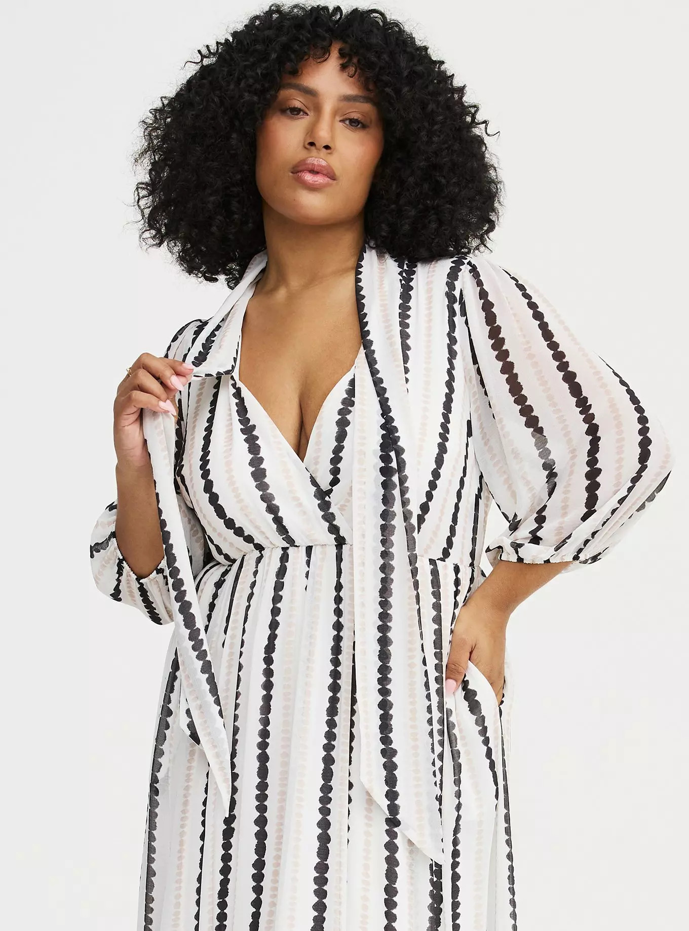 Textured Chiffon Maxi Dress | Torrid (US & Canada)