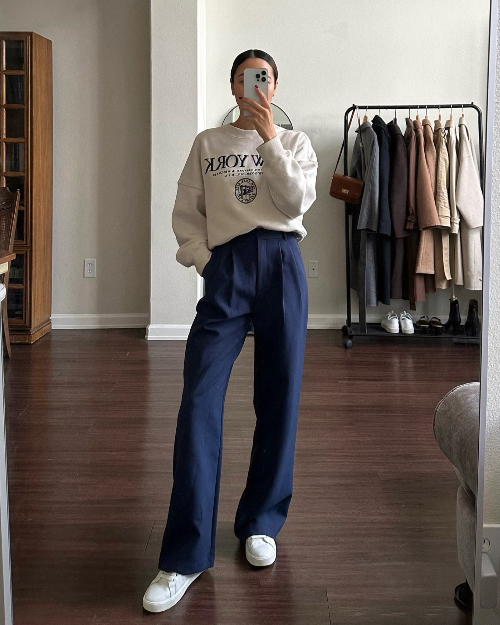 Casual and comfy outfits styling the Abercrombie Sloane tailored pant in navy

• pant - available in 13 different colors and various and inseams, available in a curvy option for my curvy ladies! Currently 20% off


Comfy  / casual / outfit inspo / sweater / tailored pants / trousers / sneakers / navy 

#LTKsalealert #LTKstyletip