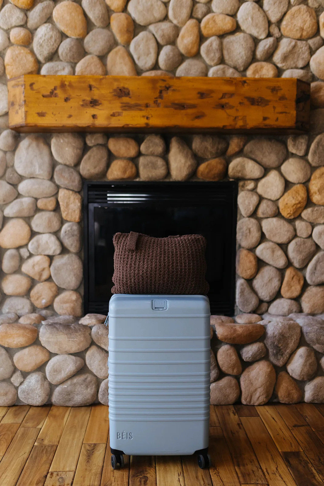 Brown Waffle Quillow 50x60 | Staykation