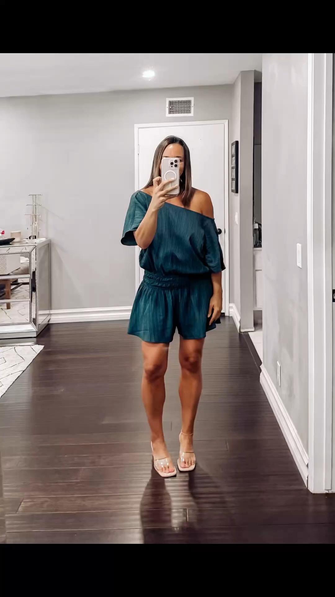 Loving my recent @VICI haul! For reference wearing a medium in everything.

#LTKSaleAlert #LTKOver40 #LTKootd