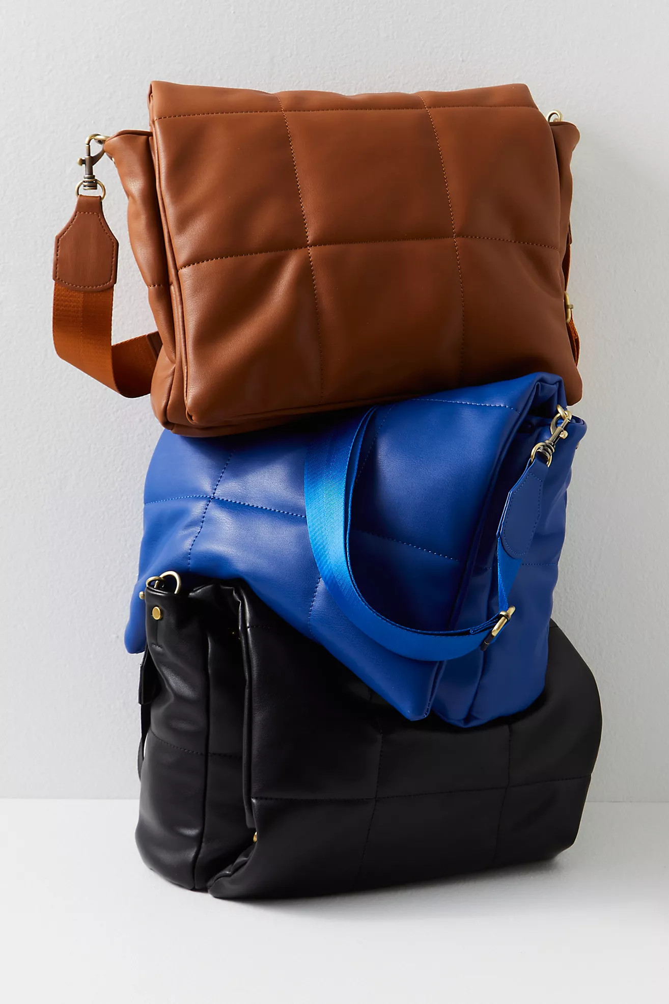 Cloud Vegan Messenger | Free People (Global - UK&FR Excluded)