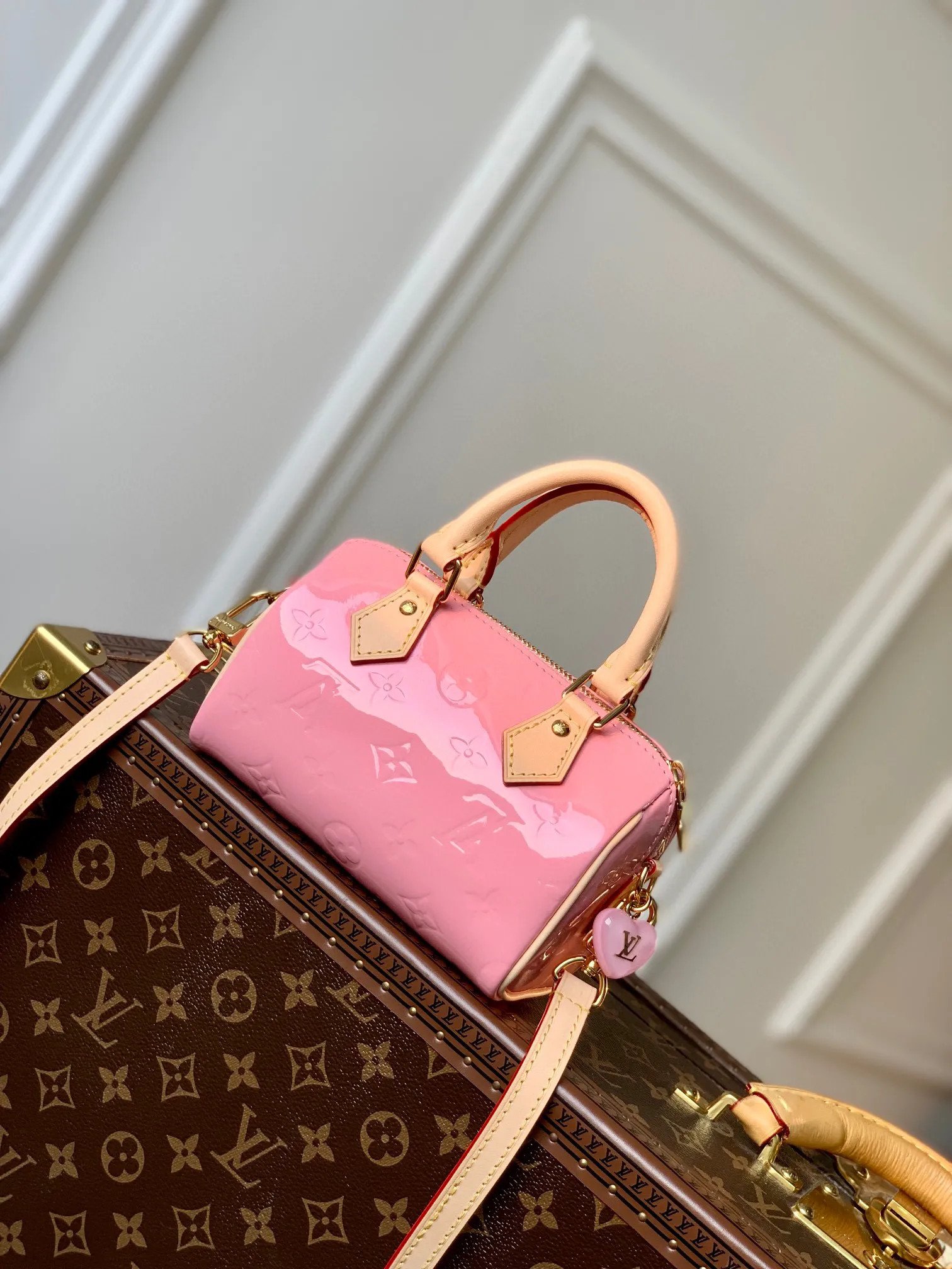 2023 NEW LV Preminum Dupe Nano Speedy Patent Leather crossybody bags 16*10*7.5cm M81879 | DHGate