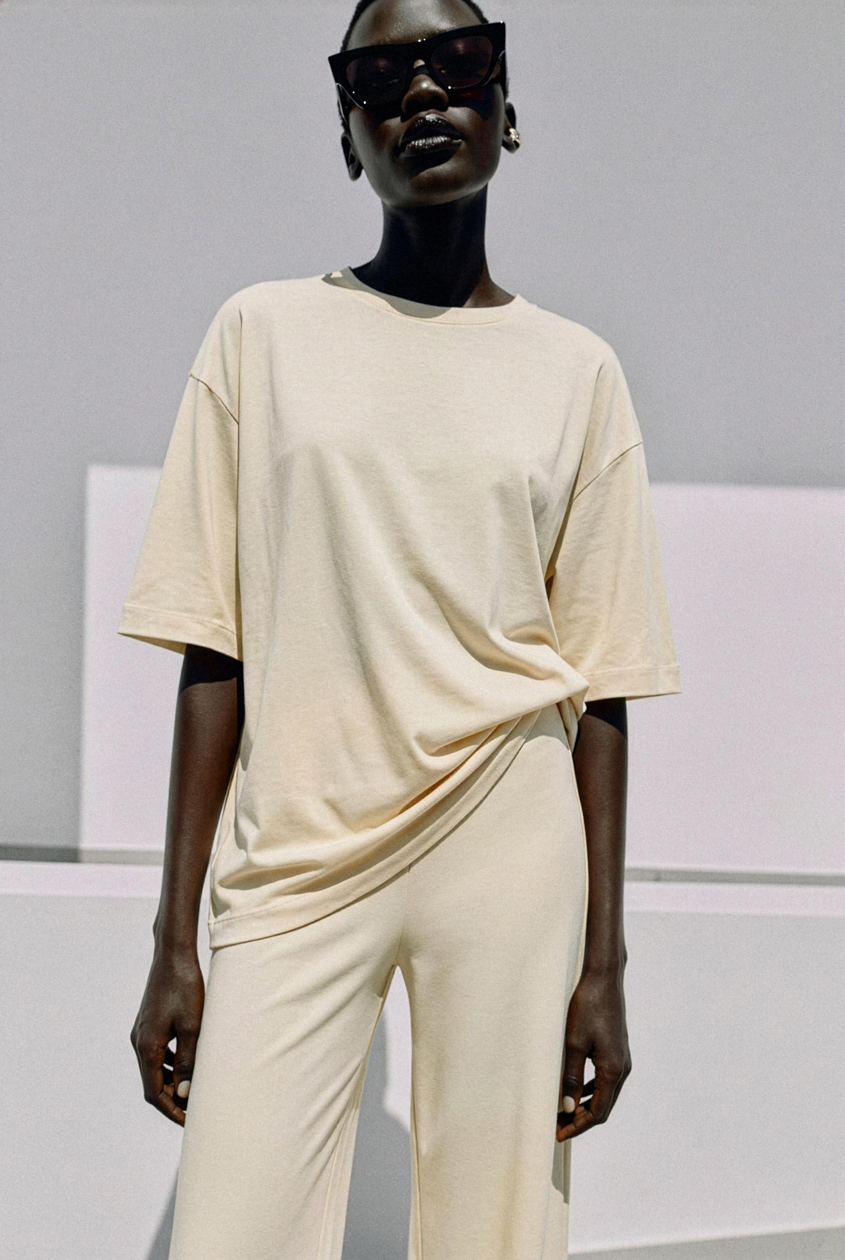 FLOWY OVERSIZED T-SHIRT | Zara US