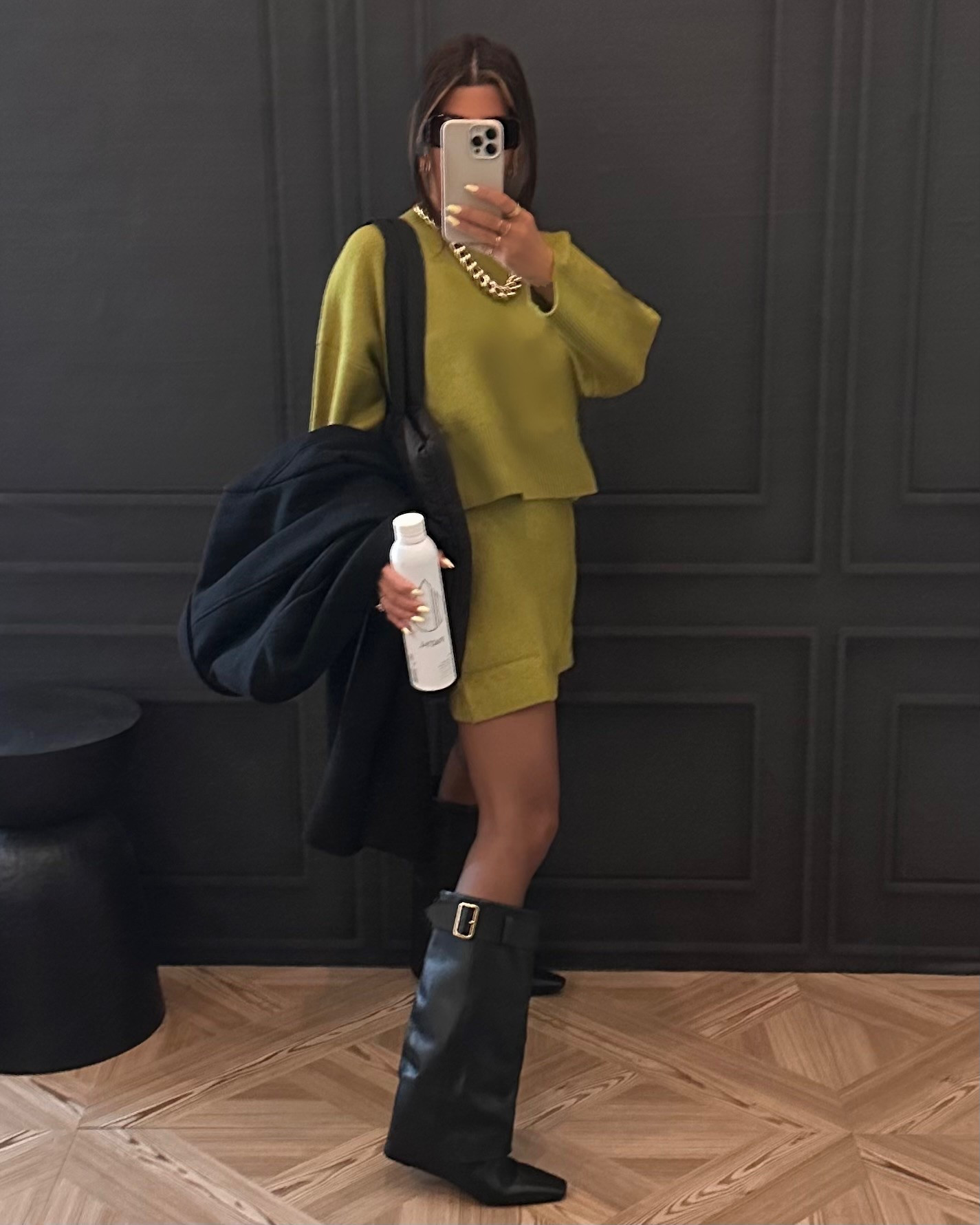 Rainy Thursday work, then play 🖤

#LTKSeasonal #LTKStyleTip #LTKFindsUnder50