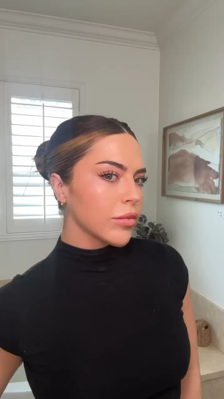 This pretzel Bun is EVERYTHING🥨💕😍

#LTKBeauty #LTKStyleTip