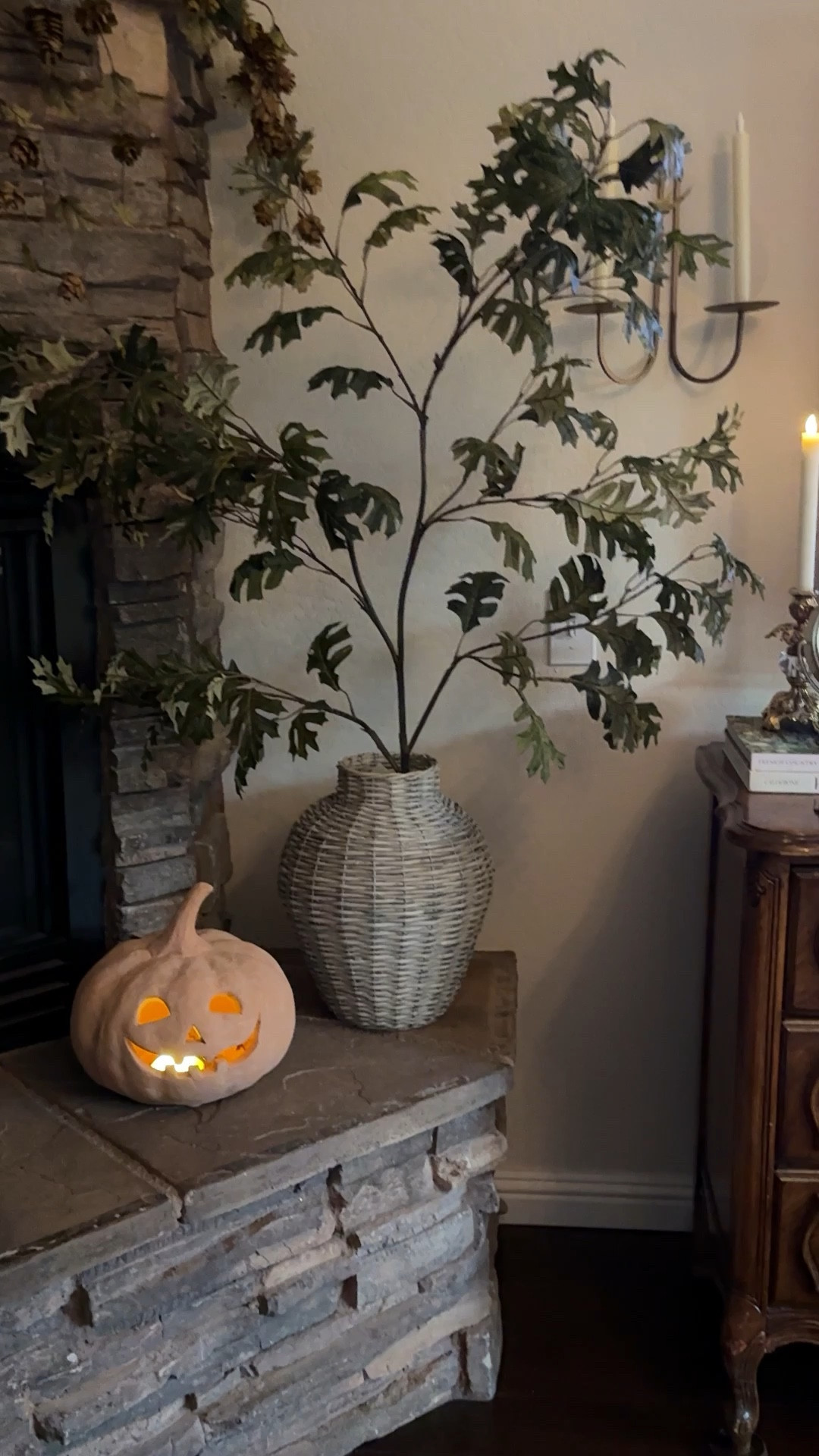 Oak branch, jack o lantern, woven vase 



Fall decor, fall home decor 

#LTKFindsUnder50 #LTKSeasonal #LTKHome