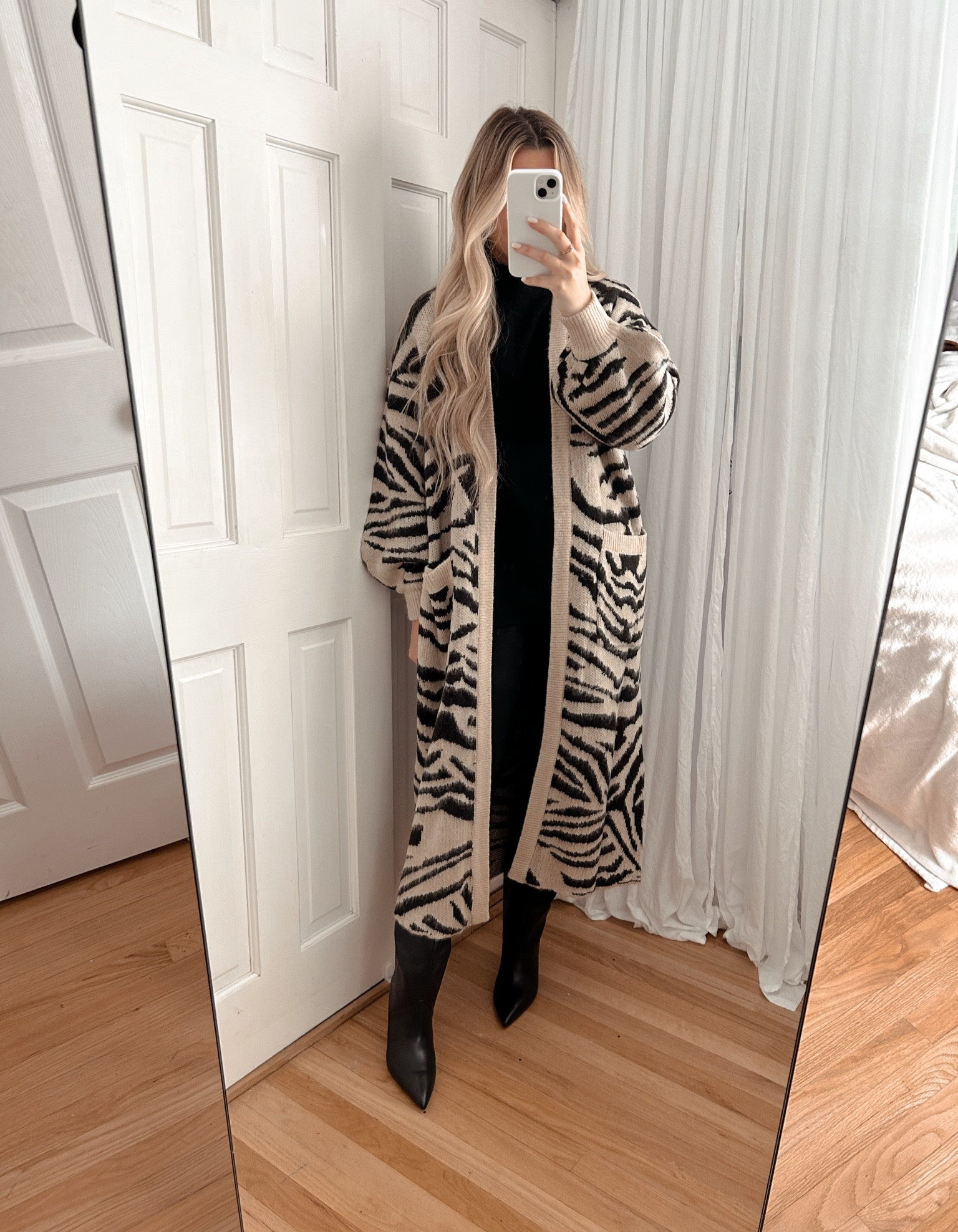 Super cozy cardigan 🤎🧸

#LTKstyletip #LTKHoliday #LTKfindsunder100