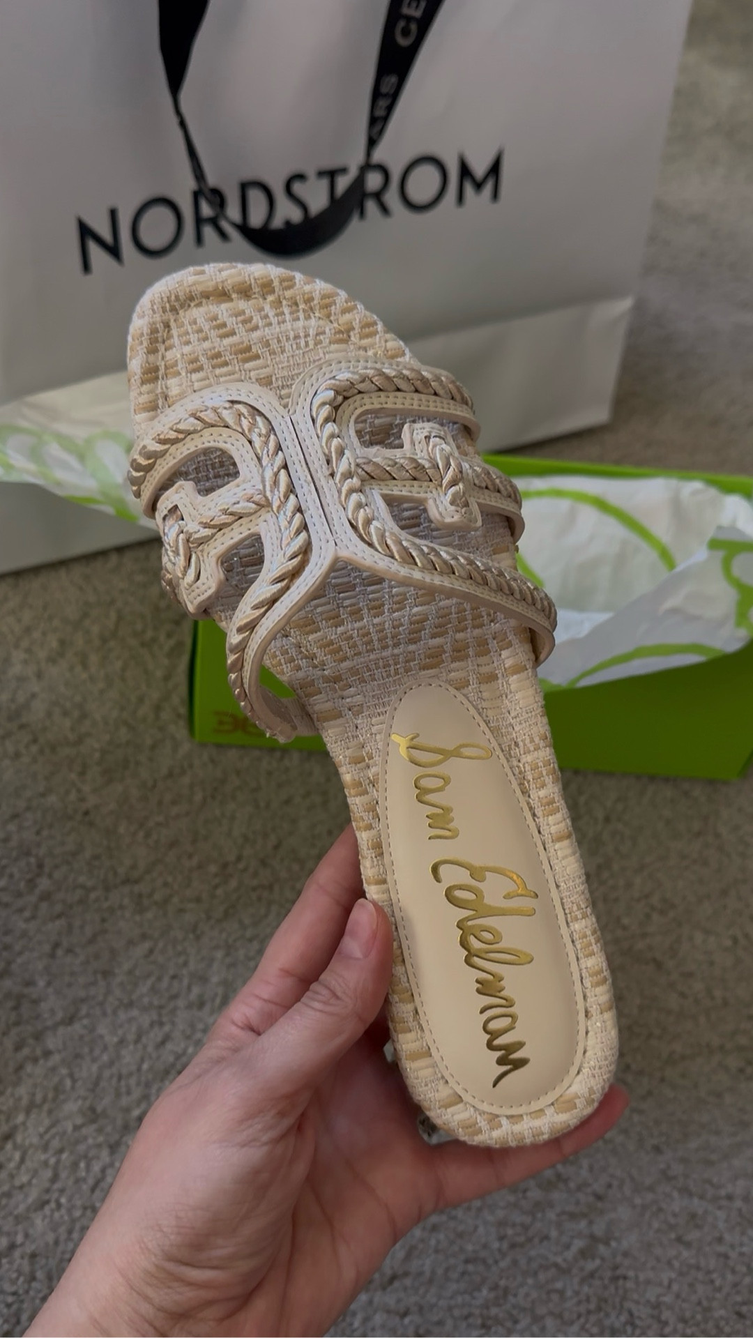 The perfect Spring sandal to dress up any outfit👡

#LTKootd #LTKmomlife #LTKgrwm
