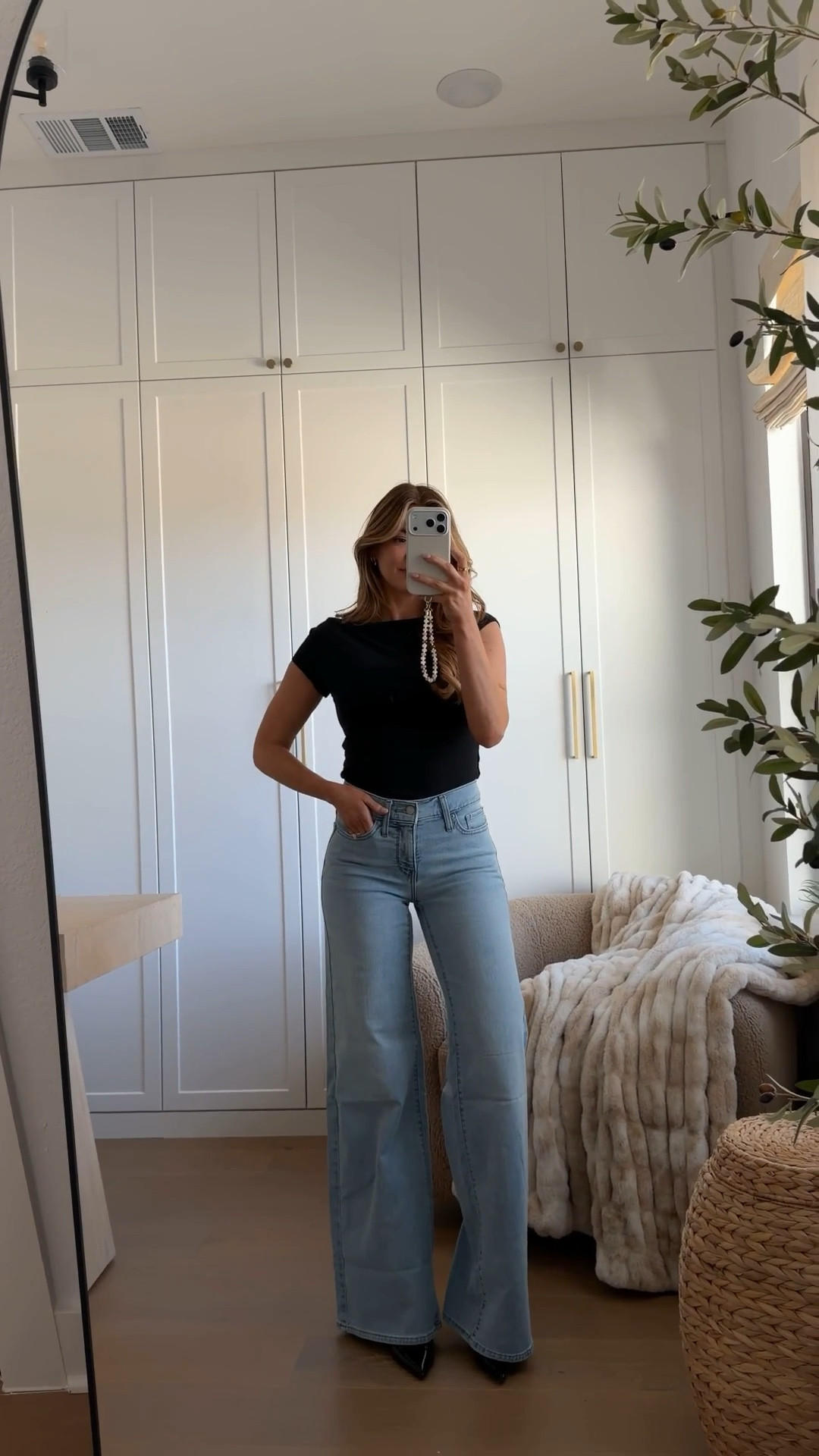 cute & casual amazon fit!

top: small // jeans: 24

amazon, amazon shopping, casual outfit, mom outfit, michele jaliene

#LTKgrwm #LTKootd