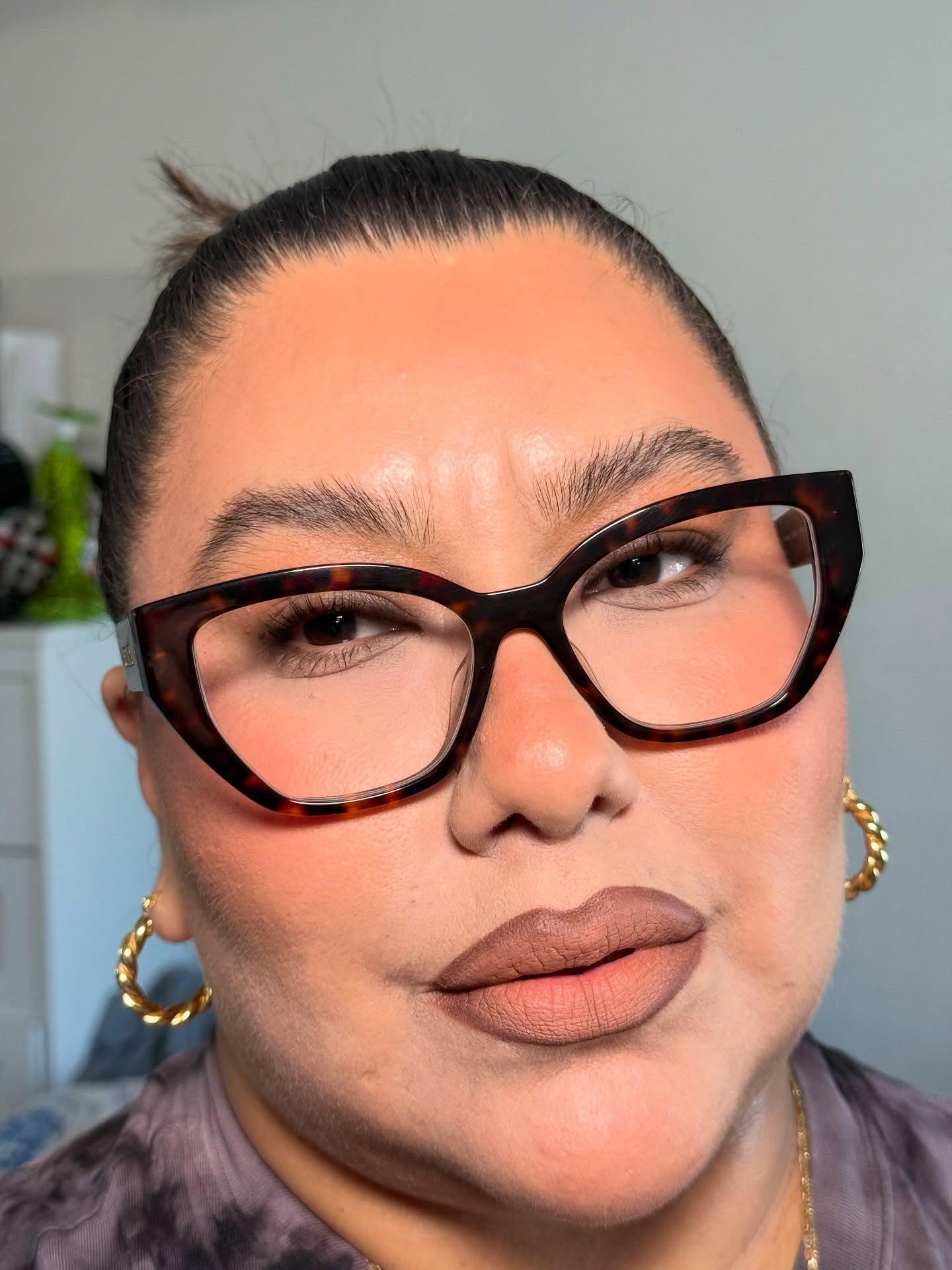 Clean Girl Fall Mood 🧸🩰✨

@elfcosmetics Thirst Burst Drops
@kosas Revealer Concealer
@neutrogena Healthy Skin Radiant Cream Concealer 
@beautycreations.cosmetics Flawless Sculpt Up Bronzer
@caliray Blurry Blush
@maybelline Fit Me Loose Finishing Powder
@lottielondon Sunkissed Bronzer
@wetnwildbeauty Coloricon Blush
@iliabeauty Soft Focus Blurring Blush
@onesize On ‘Til Dawn Mattifying Setting Spray SPF 28
@kyliecosmetics Kylash Volume Mascara
@got2busa Glued Brow Gel
@ilmakiage x @carlibel Lip Liner in A.I.
@colourpopcosmetics Lip Liner in CTRL
@elfcosmetics x @jenatkinhair Lipstick

#cleangirlmakeup #falllips #fallvibes #slickbackhair #fypage

#LTKGiftGuide #LTKgrwm #LTKBeauty