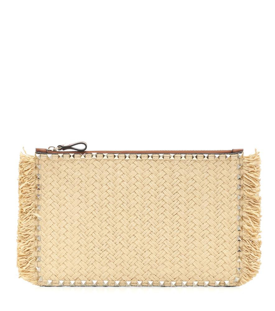 Valentino Garavani Rockstud straw clutch | Mytheresa (INTL)