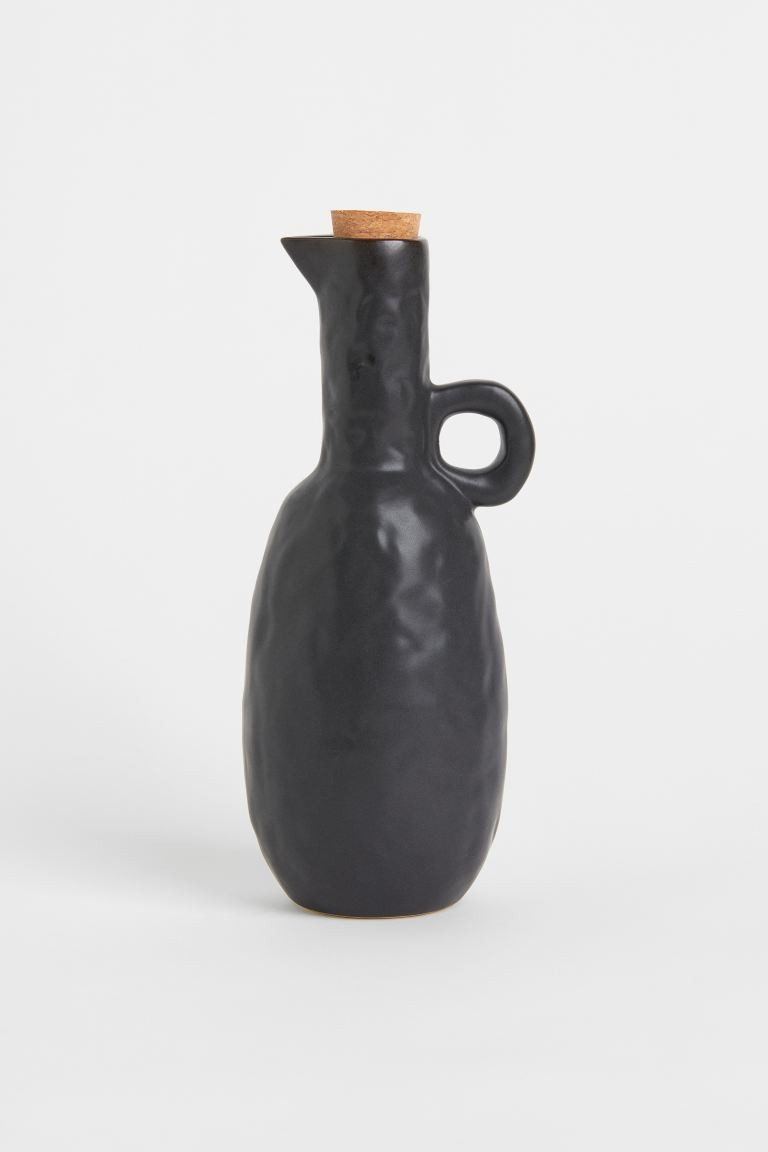 Stoneware oil bottle | H&M (UK, MY, IN, SG, PH, TW, HK)