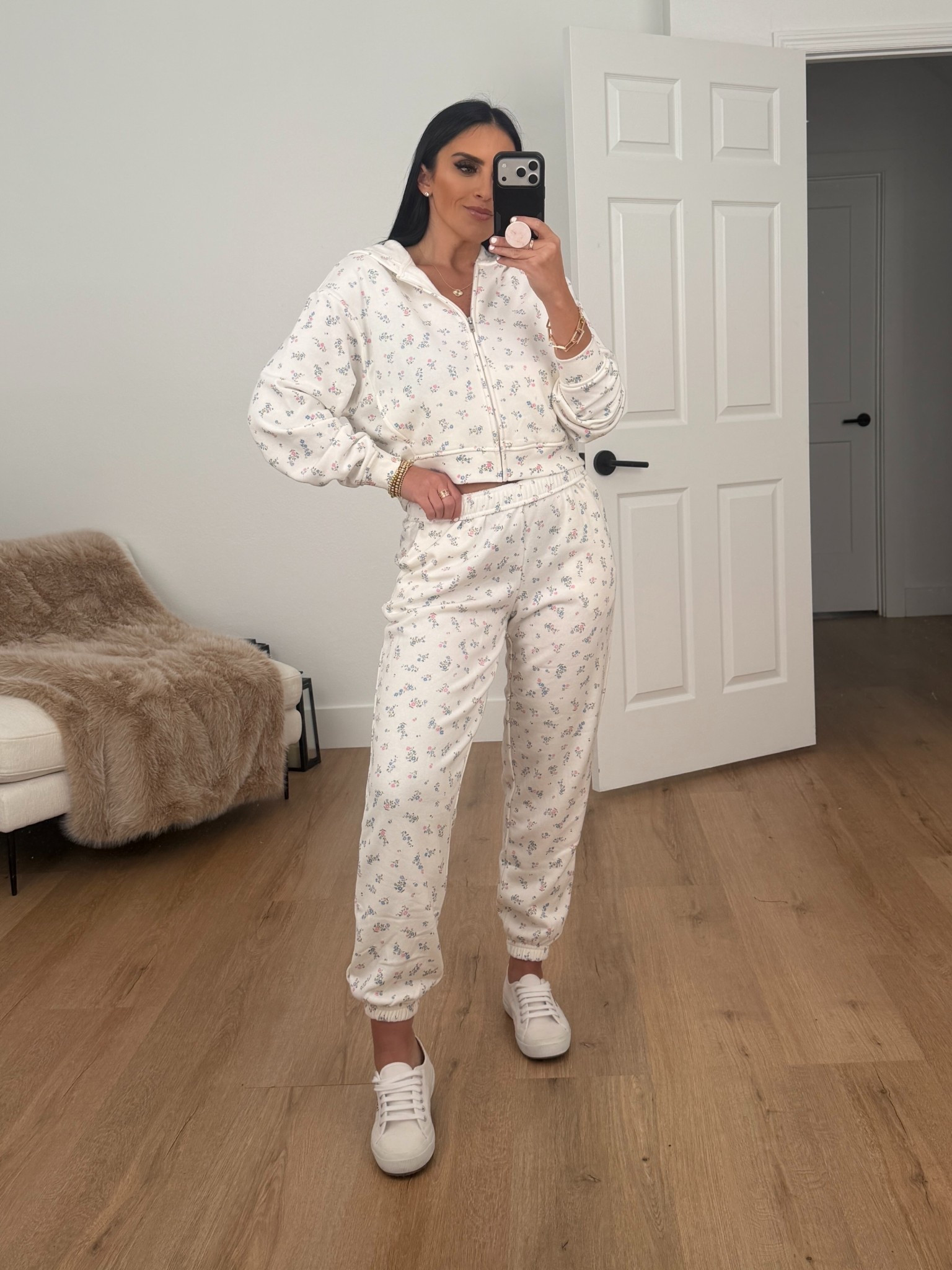 No Boundaries Boxy Zip-Up Hoodie wearing size small. No Boundaries Printed Fleece Joggers wearing size medium. 
