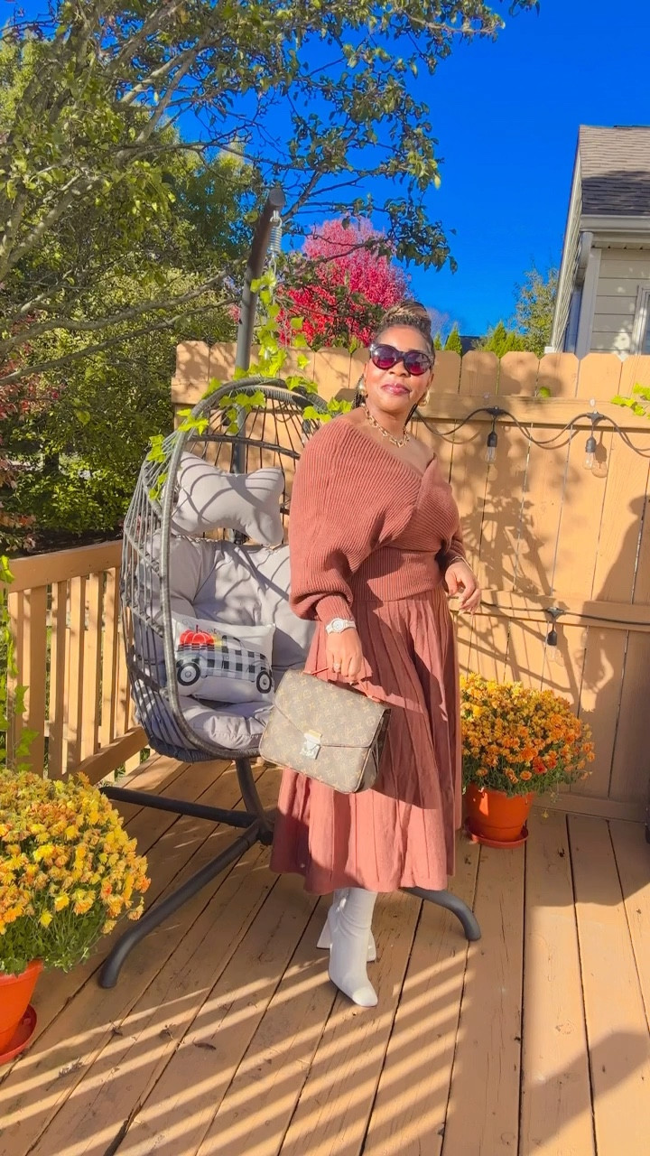 Sunny fall days  are the best🤎🤎🤎🍁🍂🍁

#LTKSeasonal #LTKworkwear #LTKstyletip