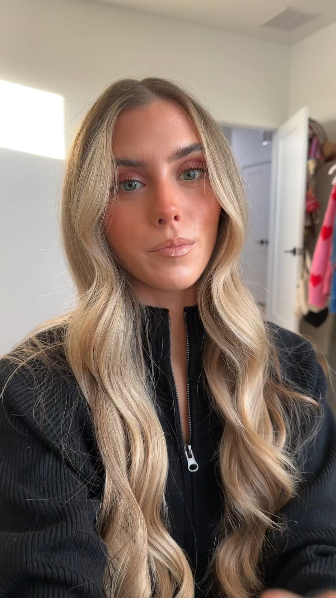 My code for Dibs is SLOANE. DIBS Beauty's Duo Brush Face for Cream + Powder is the ultimate go-to complexion tool. Use the dense angled side for creams and the fluffy side for powders @dibsbeauty @ulta 

#LTKselfcare #LTKBeauty #LTKgrwm